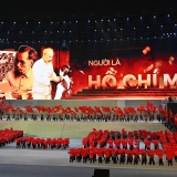 Tổng Bí thư Tô Lâm dự chương trình nghệ thuật đặc biệt chào mừng thành công Đại hội XIV của Đảng