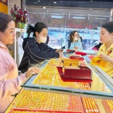 Giá vàng tăng mạnh, Ngân hàng Nhà nước lý giải nguyên nhân