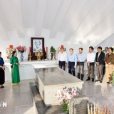 Chủ tịch Quốc hội Trần Thanh Mẫn dâng hương, viếng mộ Cụ Phó bảng Nguyễn Sinh Sắc