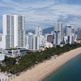 Dòng tiền lướt sóng chưa rút, thị trường bất động sản bước vào vùng rủi ro