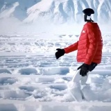 Xem robot tuyết chinh phục 130.000 bước chân cho khoảnh khắc Olympic