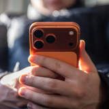 Thêm nhiều quốc gia cân nhắc lệnh cấm trẻ em sử dụng mạng xã hội