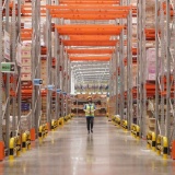 Cuộc đua ship nhanh và cái giá của logistics thương mại điện tử