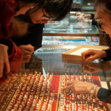 Lực lượng nhà đầu tư nhỏ lẻ Trung Quốc trong cơn sốt kim loại quý