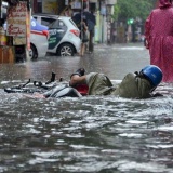 Chi gần 5.600 tỉ đồng, Hà Nội “tổng lực” xử lý ngập úng nội đô