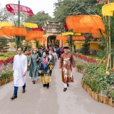 Rực rỡ Đường hoa Tết ở Khu Di sản Văn hóa Thế giới Hoàng thành Thăng Long