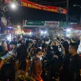 Giáp Tết Bính Ngọ, chợ hoa lớn nhất Hà Nội đông nghịt