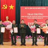 Xuân biên cương ấm áp tình quân dân của các chiến sĩ Đồn Biên phòng Cửa khẩu Quốc tế Lóng Sập