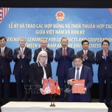 Tổng Bí thư Tô Lâm chứng kiến lễ ký và trao các thoả thuận hợp tác giữa Việt Nam và Hoa Kỳ