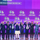 Từ Macron đến Altman: Lãnh đạo chính trị và công nghệ nói gì tại Thượng đỉnh AI toàn cầu ở Ấn Độ?