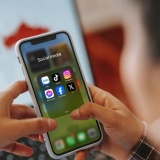 Gen Y, Gen Z: Ai chọn Facebook, ai chọn Zalo?