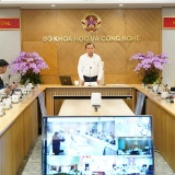 Công nghệ chiến lược cần cơ chế “kiểm soát rủi ro, dừng đúng lúc”