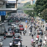 Hà Nội: Rào chắn hơn 1.200m trên đường Nguyễn Trãi để thi công dự án chống ngập