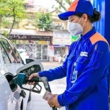 Thủ tướng: Dứt khoát không để thiếu xăng dầu trong mọi trường hợp