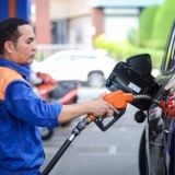 Đề xuất giảm thuế bảo vệ môi trường, thuế tiêu thụ đặc biệt với xăng dầu