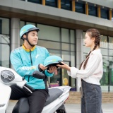 Tài xế công nghệ chuyển sang xe điện: Chạy không lo chi phí, tiền về “dày ví” hơn hẳn  