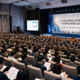 Mùa ĐHĐCĐ ngành ngân hàng 2026 và bức tranh tăng trưởng tham vọng