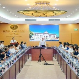 Các ngân hàng đồng thuận giảm lãi suất ngay sau cuộc họp với tân Thống đốc