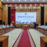 Nhà trường có trách nhiệm cung cấp hóa đơn tiền học cho phụ huynh học sinh để khấu trừ thuế TNCN