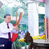 Tổng Bí thư, Chủ tịch nước Tô Lâm dâng hương tại Nghĩa trang Liệt sĩ Tân Biên