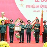 Đại tướng Phan Văn Giang dự Lễ đón nhận danh hiệu Anh hùng lực lượng vũ trang nhân dân của Cục 16 (Tổng cục II)