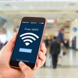 Cảnh giác với nguy cơ đánh cắp tài khoản ngân hàng qua wifi miễn phí