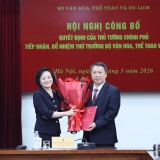 Phó Thủ tướng Phạm Thị Thanh Trà trao quyết định bổ nhiệm ông Nguyễn Huy Dũng giữ chức Thứ trưởng Bộ VHTT&DL