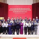 Tổng Bí thư, Chủ tịch nước Tô Lâm gặp gỡ cộng đồng người Việt Nam tại Thái Lan