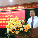 Đảng ủy VUSTA sơ kết 6 tháng đầu năm và trao huy hiệu Đảng cho 14 đảng viên
