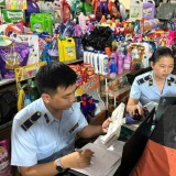 Gia Lai: Đội QLTT số 5 phát hiện 400 bao thuốc lá nhập lậu, tiếp tục siết chặt quản lý địa bàn