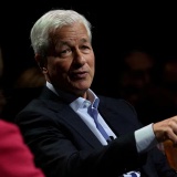 CEO JPMorgan Dimon nhận định các rủi ro từ AI Mythos của Anthropic là một 'vấn đề thực sự'