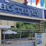 Cà Mau hủy kết quả thi của thí sinh đạt 10 điểm Toán vì sử dụng điện thoại trong phòng thi