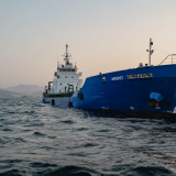 Giao thông ở eo biển Hormuz lại giảm mạnh