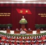 Thông cáo báo chí ngày làm việc thứ hai Hội nghị Trung ương 3