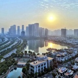 Áp lực giá nhà vẫn lớn, cần đồng bộ giải pháp để đưa thị trường bất động sản phát triển bền vững
