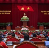 Thông cáo báo chí ngày làm việc thứ ba của Hội nghị Trung ương 3