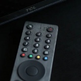 Vì sao hồng ngoại vẫn 'sống' trên điều khiển TV