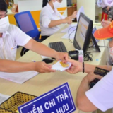 Bộ Nội vụ đề xuất tăng lương tối thiểu 7,8%