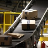 Amazon siết chặt việc sử dụng hình ảnh ai của người bán sau khi bang New York ban hành luật mới