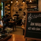 Nhạc AI có phải giải pháp tối ưu giúp quán cà phê 'né' phí bản quyền?