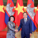 Việt Nam - Campuchia phấn đấu đưa thương mại song phương đạt 20 tỷ USD
