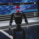 Trung Quốc đe dọa đáp trả lệnh cấm robot hình người của Mỹ, nói rằng điều này 'gây tổn hại nghiêm trọng' đến quan hệ hai nước