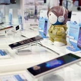 Samsung lần đầu thua lỗ khi bán điện thoại, Chip AI lại đang gánh doanh thu