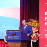 Đẩy mạnh công tác đối ngoại phục vụ đổi mới mô hình phát triển Việt Nam