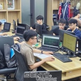 Điểm chuẩn ngành công nghệ cao 2026 vượt 28 điểm
