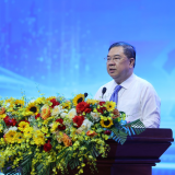 Phó Thủ tướng Thường trực Phạm Gia Túc: Dung Quất cần trở thành một trong những trung tâm kinh tế biển năng động