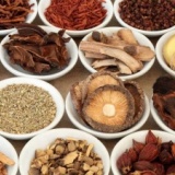 Siết quản lý dược liệu, kiểm soát chất lượng từ nguồn gốc đến thành phẩm
