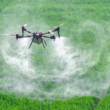 EU cho phép drone phun thuốc: Công nghệ xanh có thể phản tác dụng?