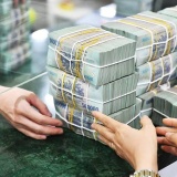 Gỡ nút thắt mua bán nợ để dòng vốn không mắc kẹt