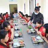 Chủ tịch UBND tỉnh, thành phố chịu trách nhiệm toàn diện việc tổ chức ăn bán trú